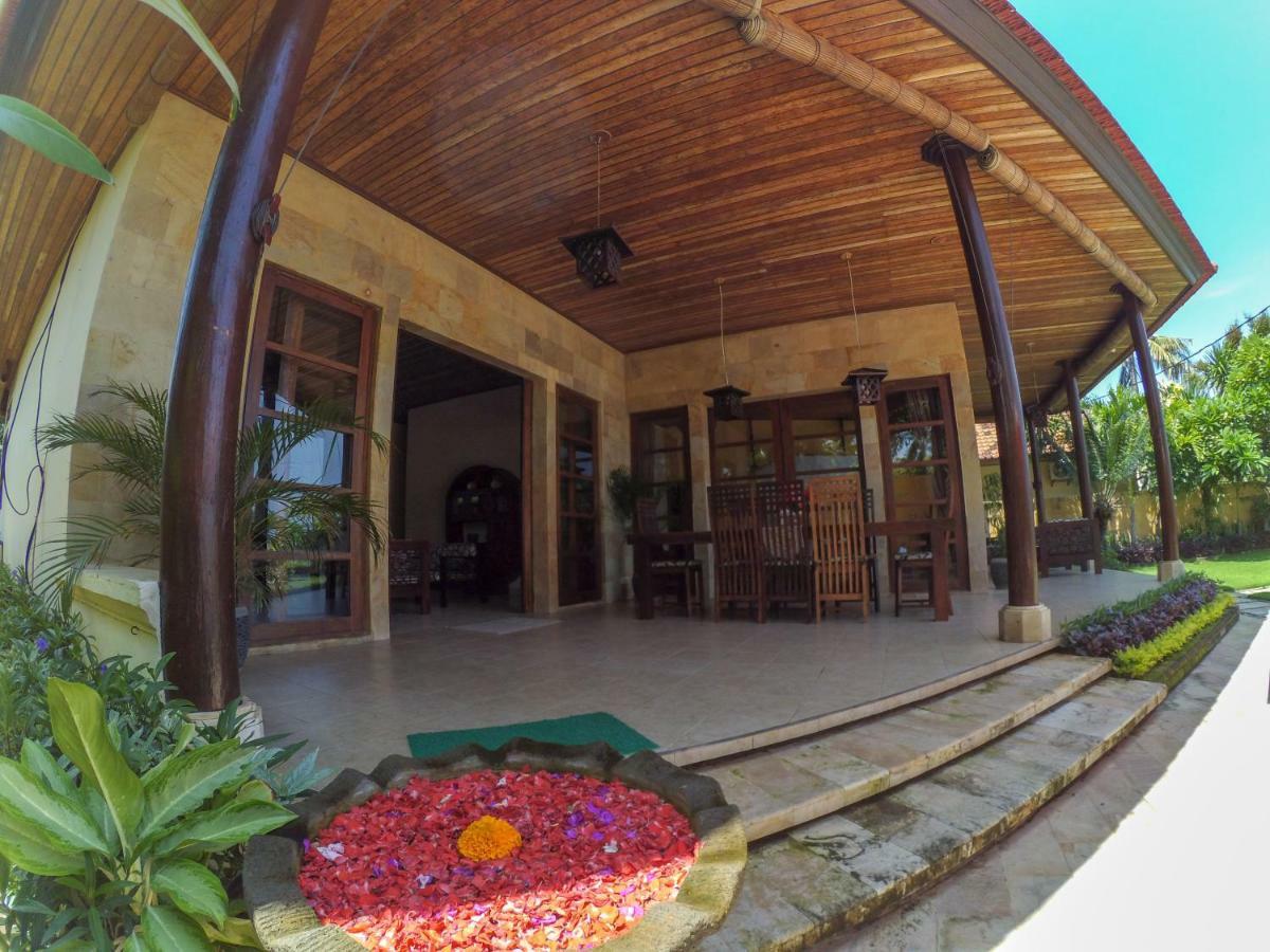 Ocean Beachfront Villa Dini Banjar  Екстер'єр фото