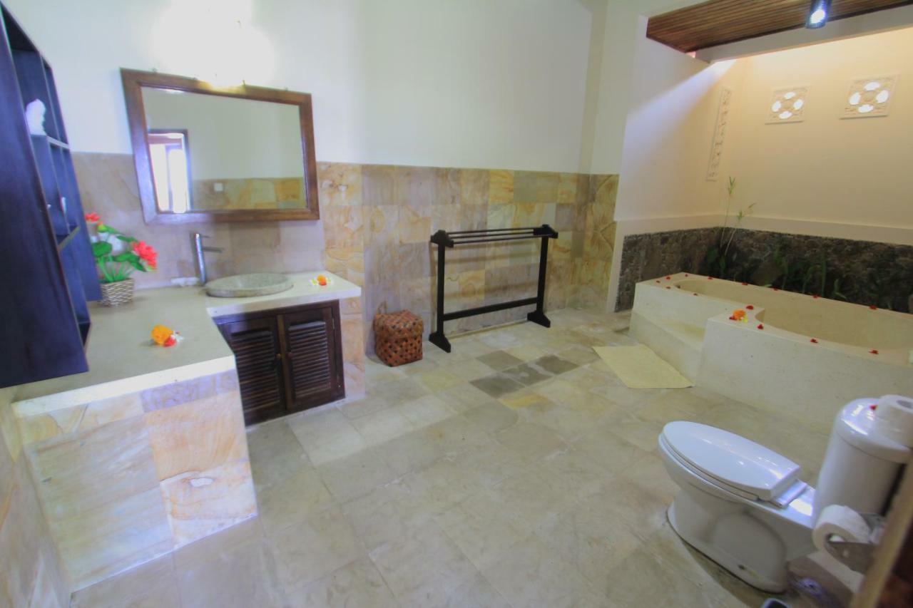 Ocean Beachfront Villa Dini Banjar  Екстер'єр фото